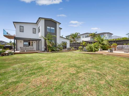 55 Eighth View Avenue, Beachlands