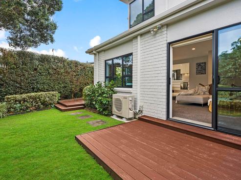 24A Exmouth Road, Northcote