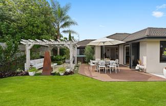 19 Connor Court, Huntington