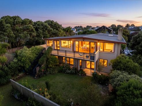 81 Manly Street, Paraparaumu Beach