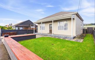8 East Avenue, Saint Kilda