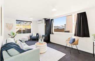 8 East Avenue, Saint Kilda