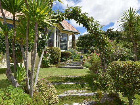 2 Brook Place, Springfield