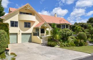 2 Brook Place, Springfield