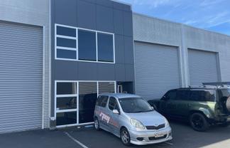 Vacant Now, Waiting For You