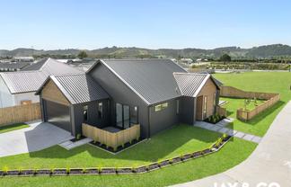 2 Karahui Road, Clevedon
