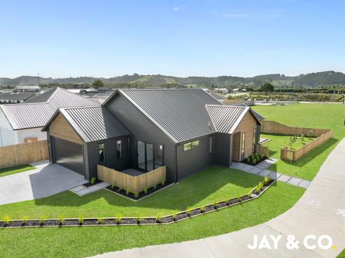 2 Karahui Road, Clevedon
