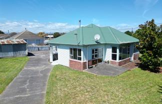 19 Johnston Street, Foxton