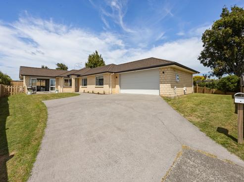 17A Alpers Ridge, Leamington