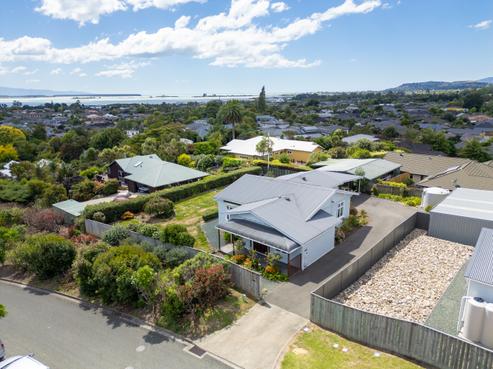15 Highfield Grove, Richmond