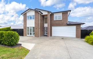 94 Pohutukawa Parade, Riverhead