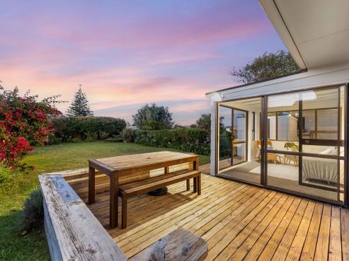 13 Atua Street, Waikanae Beach