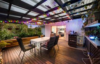 1/33 Cyclarama Crescent, Massey