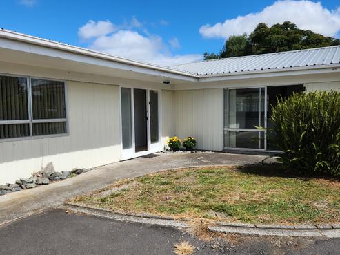 2/162 Porchester Road, Papakura