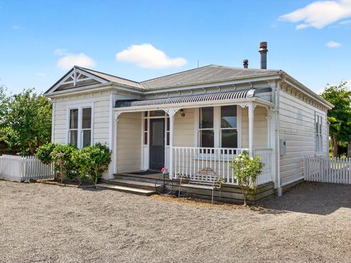 25 Oxford Street, Martinborough