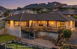 16 Kirton Drive, Riverstone Terraces