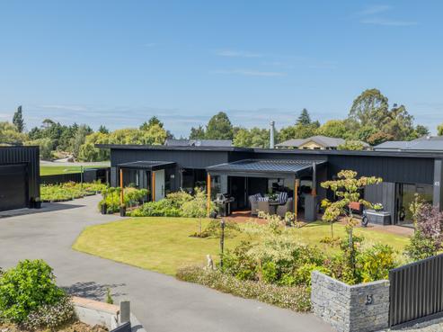 45 Meadowstone Street, Gleniti
