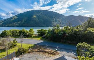 758 Queen Charlotte Drive, Anakiwa and Surrounds