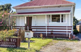 18 Dunstan Street, Otaki