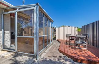 4/33 Liverpool Street, Levin