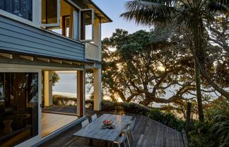 16 Joan Street, Point Chevalier