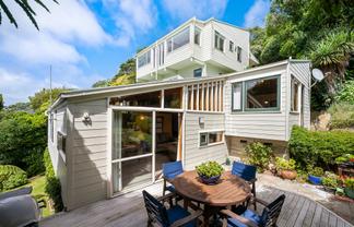 79 Nicholson Road, Khandallah