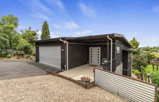 6 Stirling Place, Dinsdale
