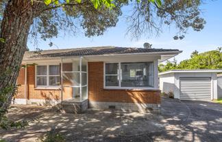 4/760 Beach Road, Browns Bay