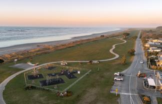 1,3 &4/27 Marine Parade, Carters Beach