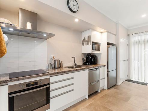 13 Tuatua Road, Hobsonville
