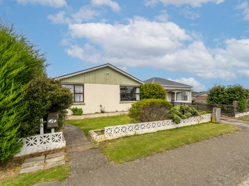 27 Tramway Road, Strathern