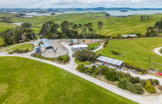 801 Burma Road, Tapora