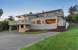 1/19 Carlisle Road, Browns Bay