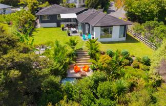 1154A East Coast Road, Albany