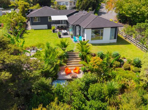 1154A East Coast Road, Redvale