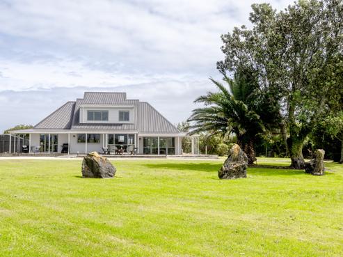 32 Greyhound Road, Hokitika