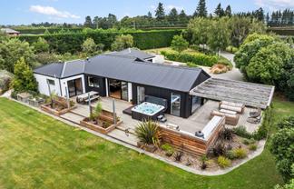 1682 Clintons Road, DARFIELD