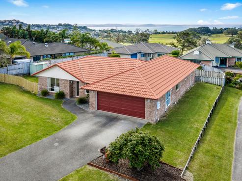 44 Alec Craig Way, Gulf Harbour