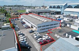 WAREHOUSE AND OFFICE 1KM FROM MOTORWAY
