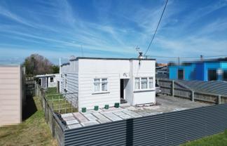 11 Thomas Place, Foxton Beach