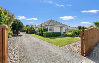 34 Aurora Street, Hei Hei