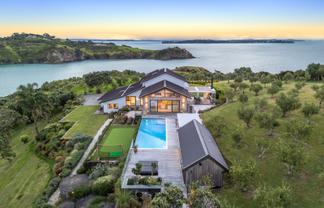 10 Alan Murray Lane, Oneroa