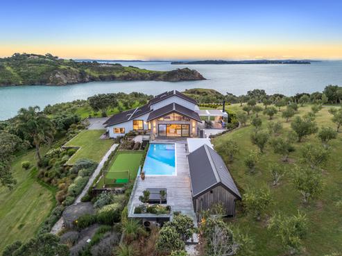 10 Alan Murray Lane, Oneroa