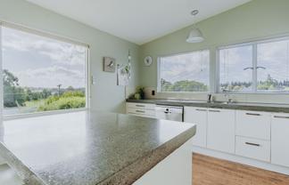 10 Armstrong Street, BALCLUTHA