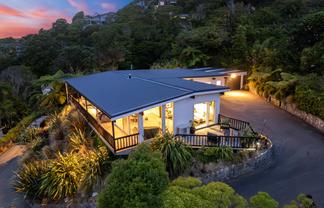 5 Lethenty Way, Karori