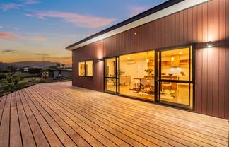 47 Percy Kinsman Crescent, Riverstone Terraces