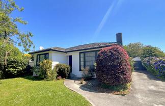 2 Hendon Place , West End