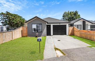 61 Rorotu Avenue, Karaka