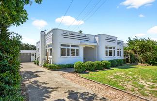 10 College Street, Masterton