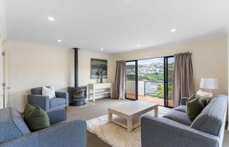 15 Nether Green Crescent, Johnsonville